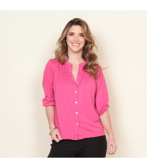 BLUSA MANGA 3/4 SOLIDO ABOTONADA EN EL DELANTERO ESCOTE V
