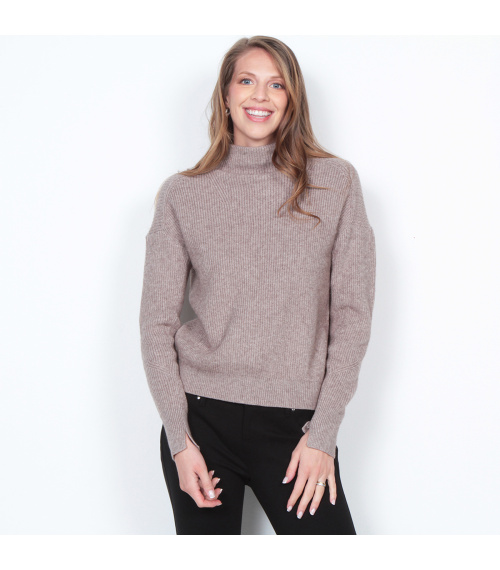 SWEATER MANGA LARGA SOLIDO CON CUELLO ALTO