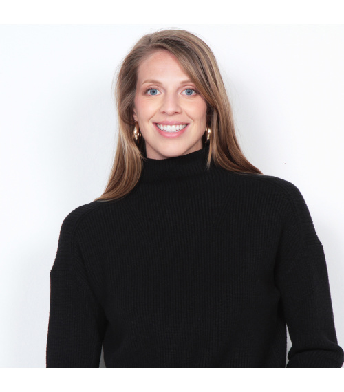 SWEATER MANGA LARGA SOLIDO CON CUELLO ALTO