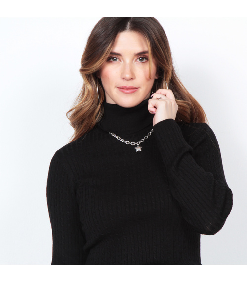 SWEATER MANGA LARGA TRENZADO CON CUELLO ALTO