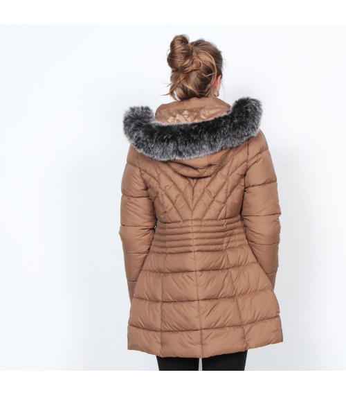 PARKA MANGA LARGA CON PIEL EN CAPUCHA  Y BOLSILLO CON CIERRE