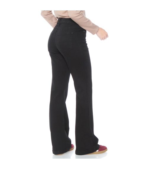 JEANS FLARE TIRO MEDIO PRETINA  1 BOTON