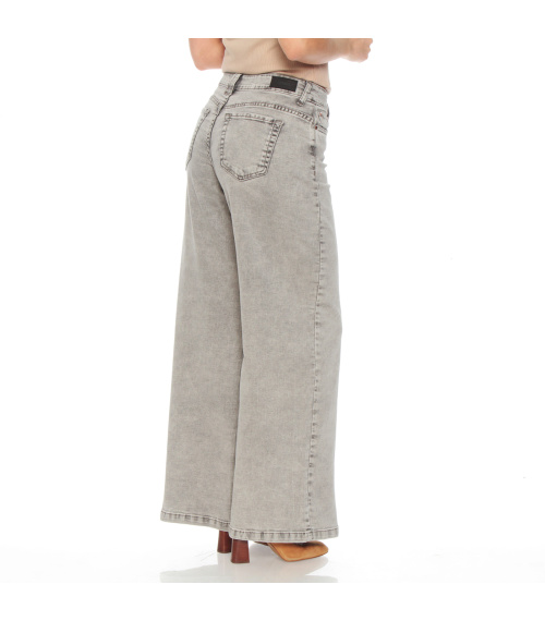 JEANS WIDE LEG TIRO ALTO PRETINA BASICA 1 BOTON
