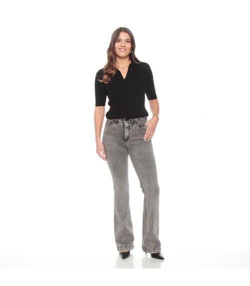 JEANS FLARE TIRO ALTO PRETINA BASICA 1 BOTON PUSH UP