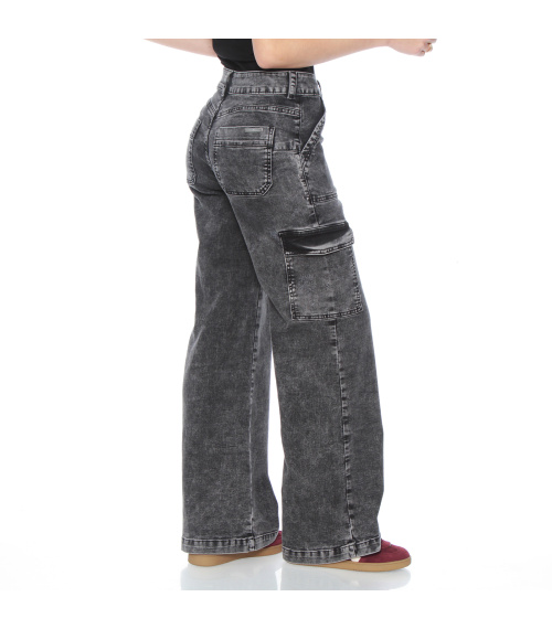 JEANS RECTO CARGO TIRO ALTO  PRETINA UN BOTON PUSH UP