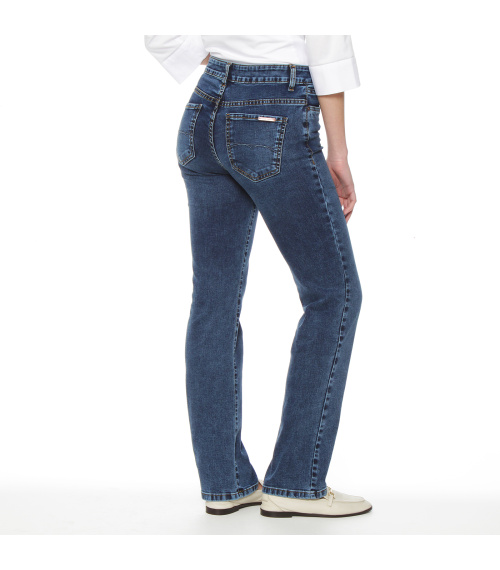 JEANS CLASICO RECTO TIRO ALTO PRETINA BASICA CON UN BOTON