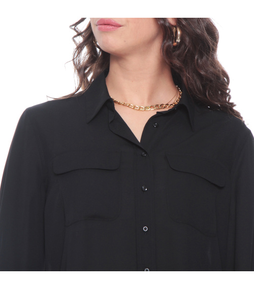 BLUSA MANGA LARGA ABOTONADA EN DELANTERO Y BOLSILLOS CON TAPETA