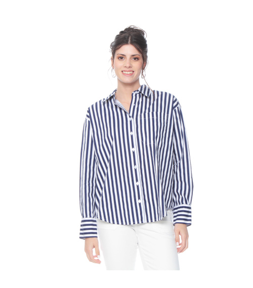 BLUSA MANGA LARGA LISTADA ABOTONADA EN DELANTERO Y BOLSILLO