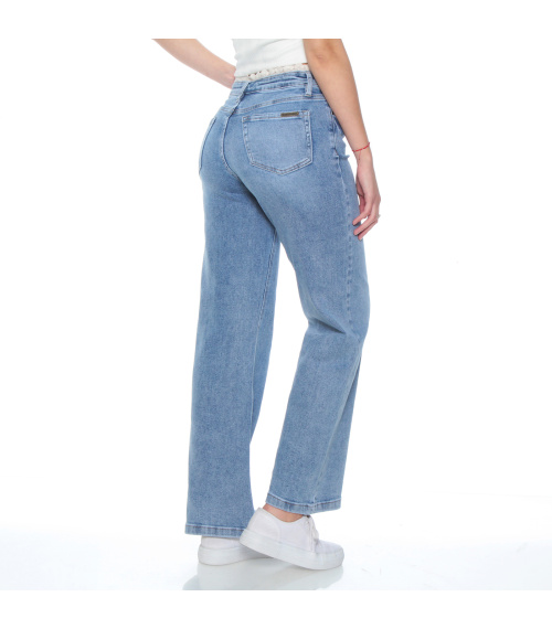 JEANS WIDE LEG TIRO MEDIO PRETINA BASICA 1 BOTON CON APLICACION EN PRE