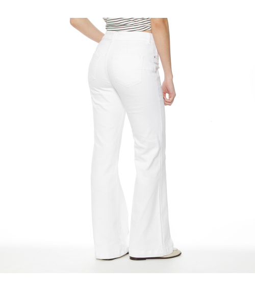 JEANS FLARE TIRO ALTO PUSH UP PRETINA BASICA BOTON