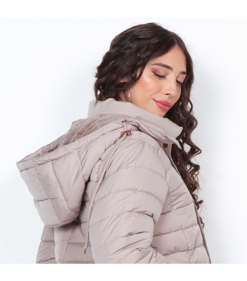 PARKA LARGA MANGA LARGA CON CAPUCHA SOLIDA