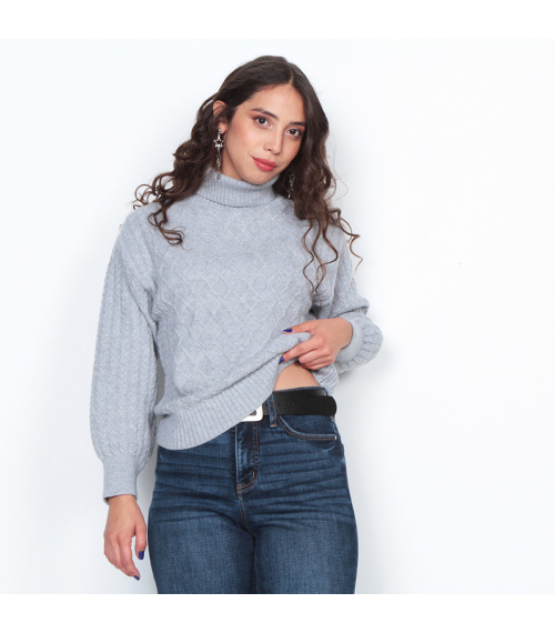 SWEATER MANGA LARGA SOLIDO CUELLO ALTO