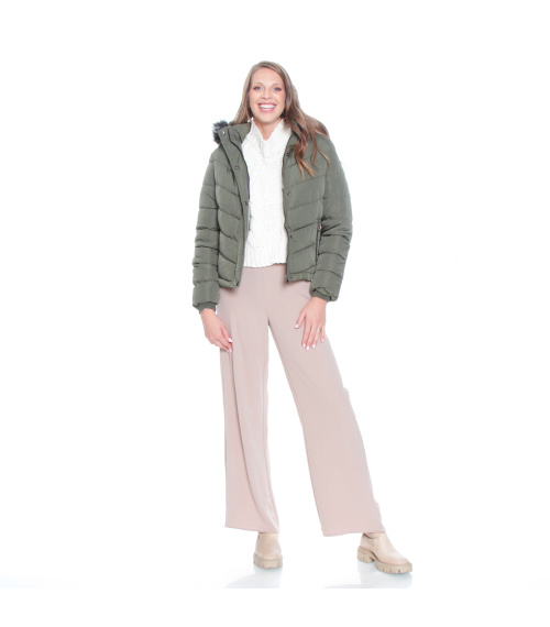PARKA MANGA LARGA CON CAPUCHA Y PUÑO EN COSTADO