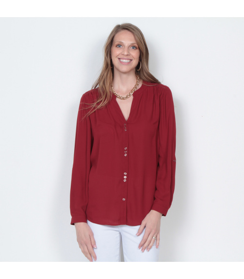 BLUSA MANGA LARGA SOLIDA ESCOTE MAO ABOTONADA EN DELANTERO