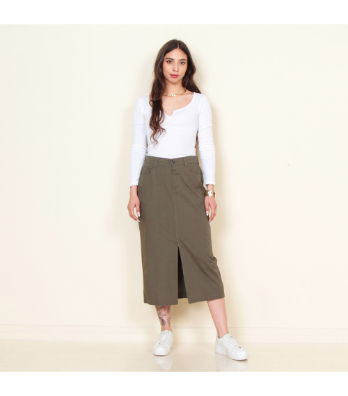 FALDA CARGO SOLIDO PRETINA BASICA 1 BOTON