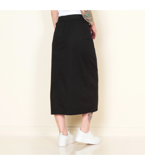 FALDA CARGO SOLIDO PRETINA BASICA 1 BOTON