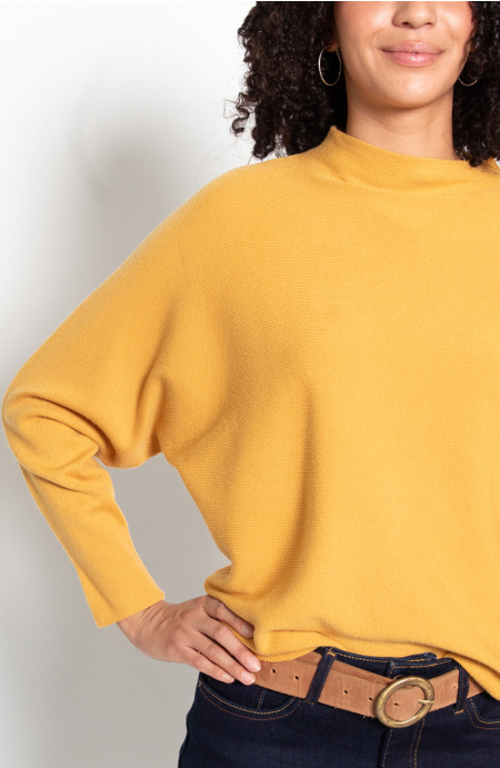 SWEATER CUELLO ALTO MANGA LARGA SOLID