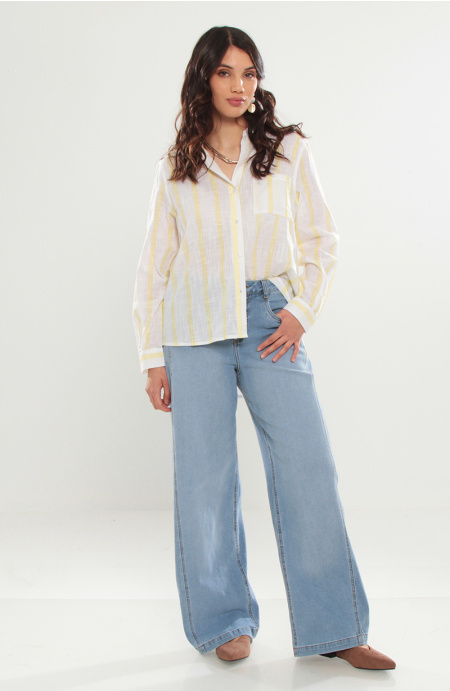 Blusa Listada Manga Larga Abotonada En Delantero