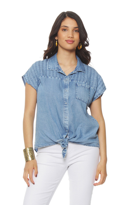 Blusa Lyocell Manga Corta Abotonada En Delantero Con Bolsillo