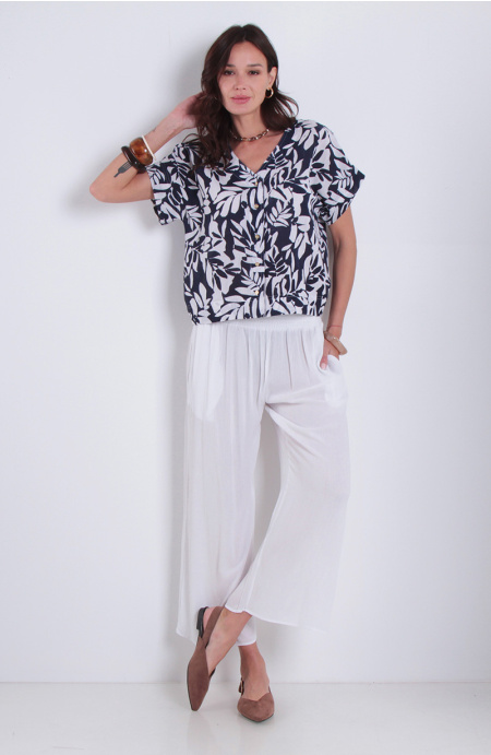 Blusa Estampada Manga Corta Escote V Abotonada En Delantero