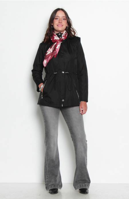 Chaqueta Manga Larga Con Capucha Y Cintura Ajustable