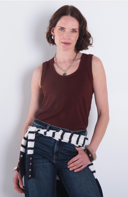 Polera Textura Sin Manga Escote Redondo