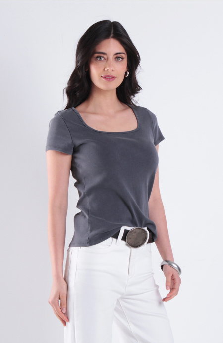 Polera Manga Corta Escote Cuadrado Acidwash