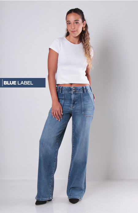 JEANS RECTO TIRO ALTO PRETINA MEDIA 2 BOTONES
