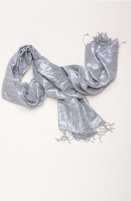 PANUELO CON LUREX Y FLECOS