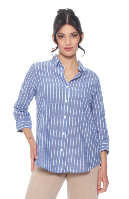 Blusa Manga 3/4 Listada Abotonada En Delantero