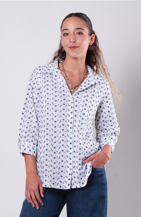 Blusa Manga 3/4 Abotonada En Delantero Con Bolsillo