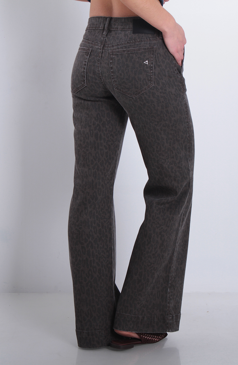 Pantalon Animal Print  Wide Leg Tiro Medio Pretina Basica 1 Boton hover
