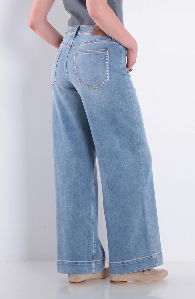 Jeans Wide Leg Tiro Alto Pretina Basica 1 Boton Con Tachas hover