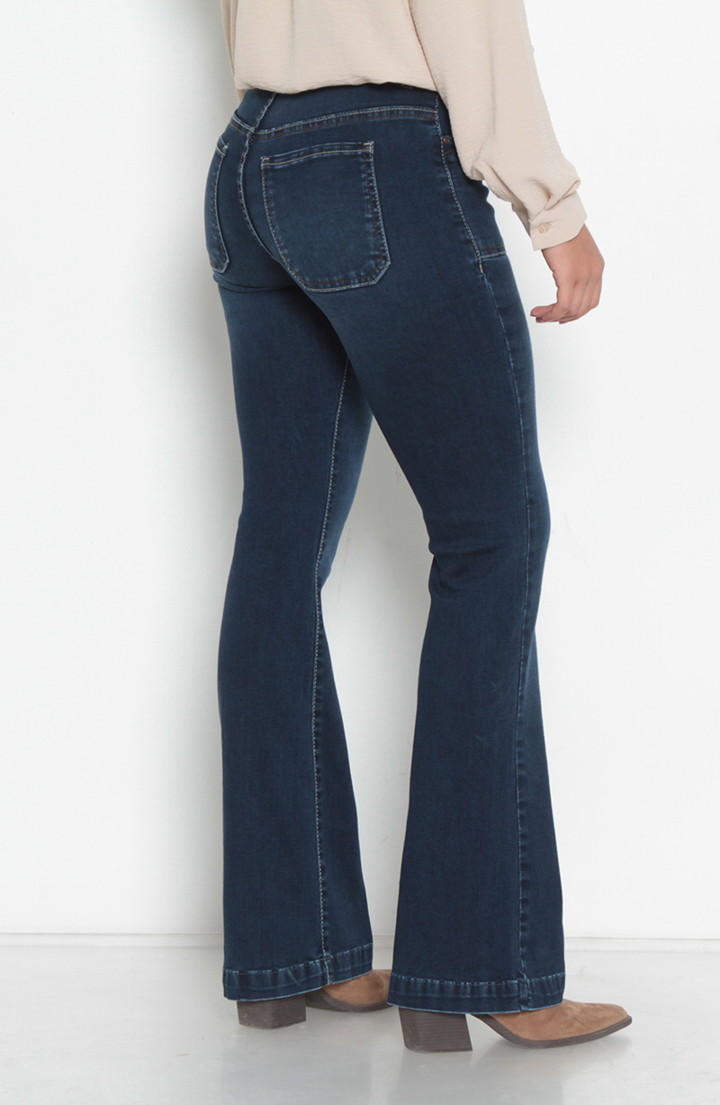 Jeans Cargo , Pierna Flare ,Tiro Alto ,Pretina Media Dos Botones hover