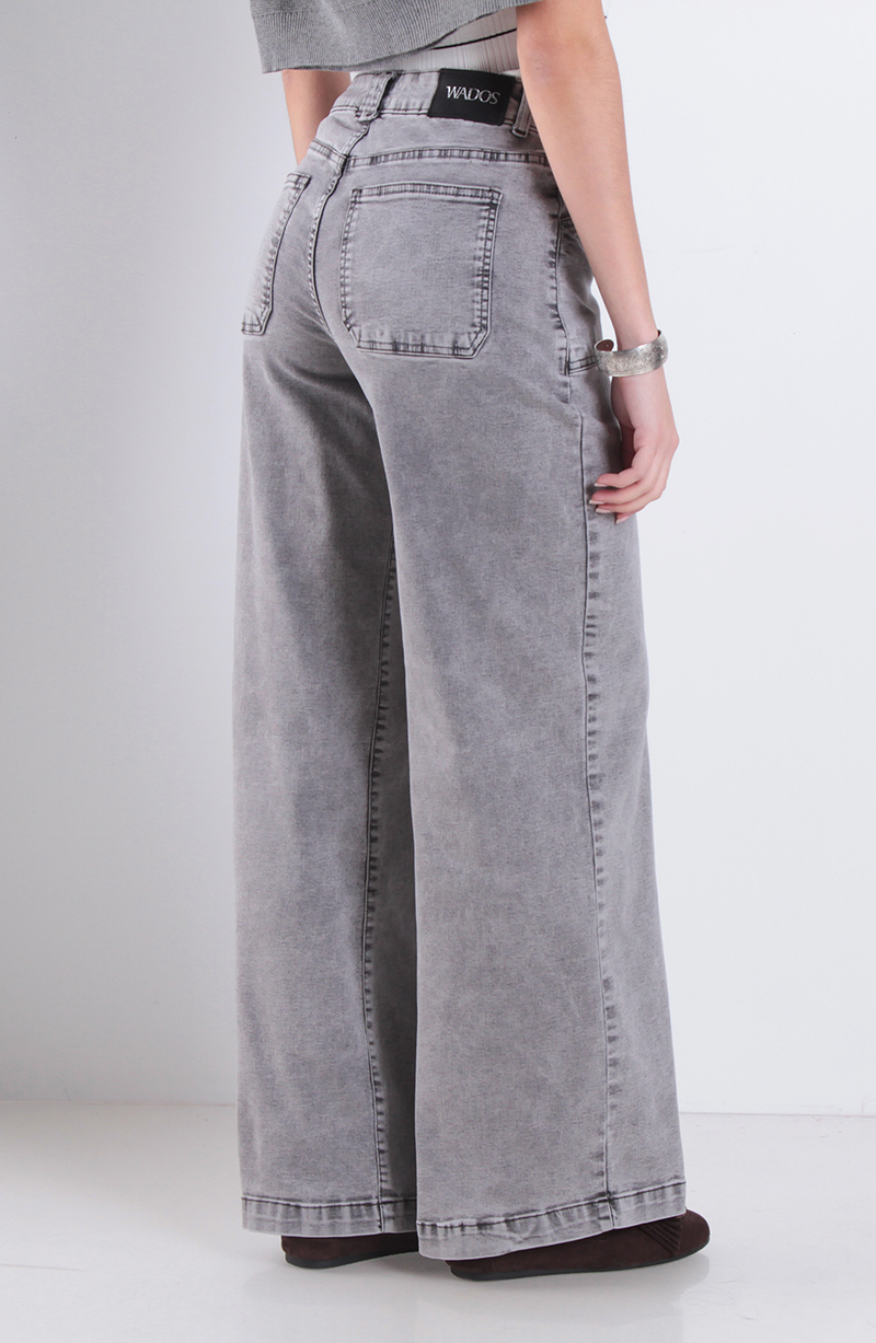 Jeans Wide Leg Tiro Alto Pretina Basica 1 Boton hover