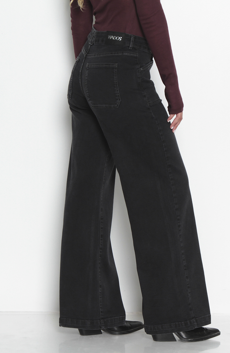 Jeans Wide Cargo Tiro Medio Pretina Basica Un Boton hover