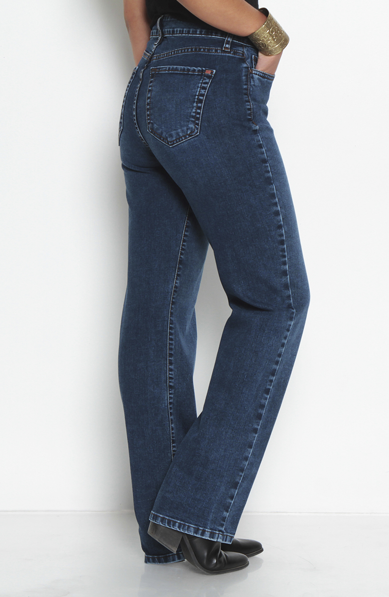 JEANS BASICO RECTO TIRO ALTO PRETINA UN BOTON hover