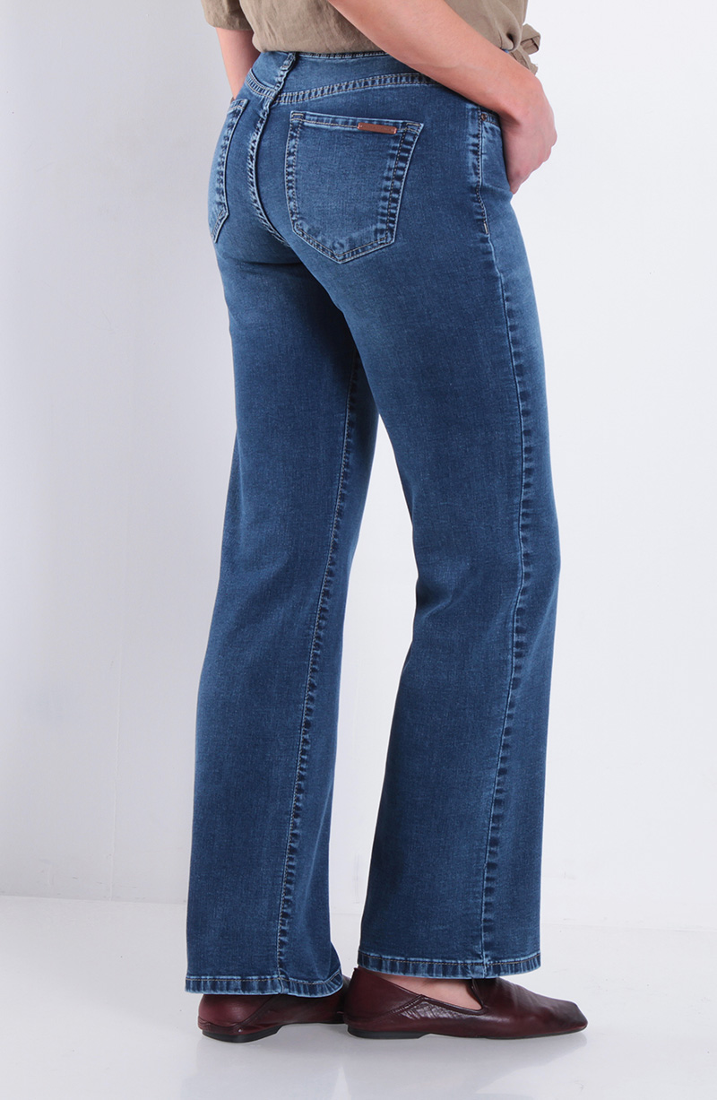 Jeans Recto Tiro Alto Pretina Basica Un Boton hover