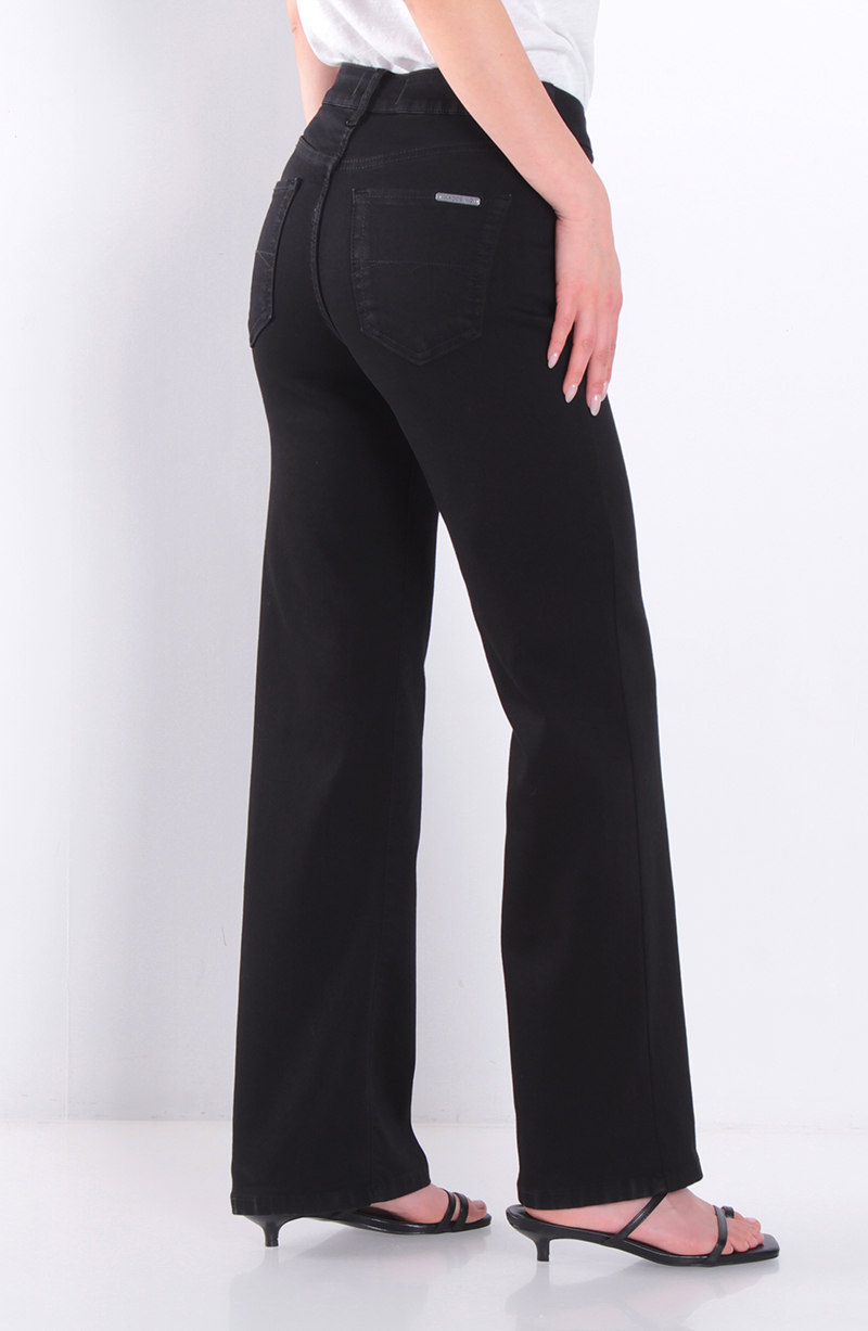 Jeans Recto Tiro Alto Basico Pretina Un Boton hover