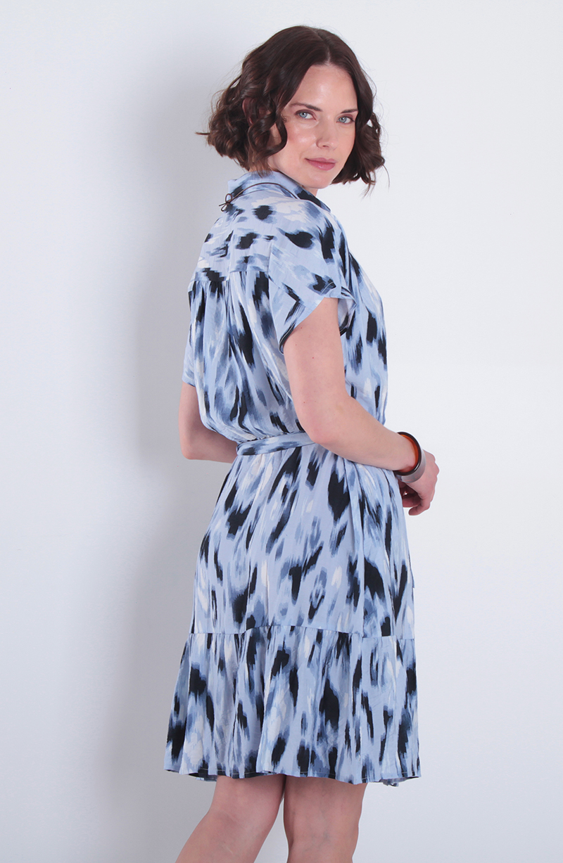 Vestido Estampado  Manga Corta  Con Lazo En La Cintura hover