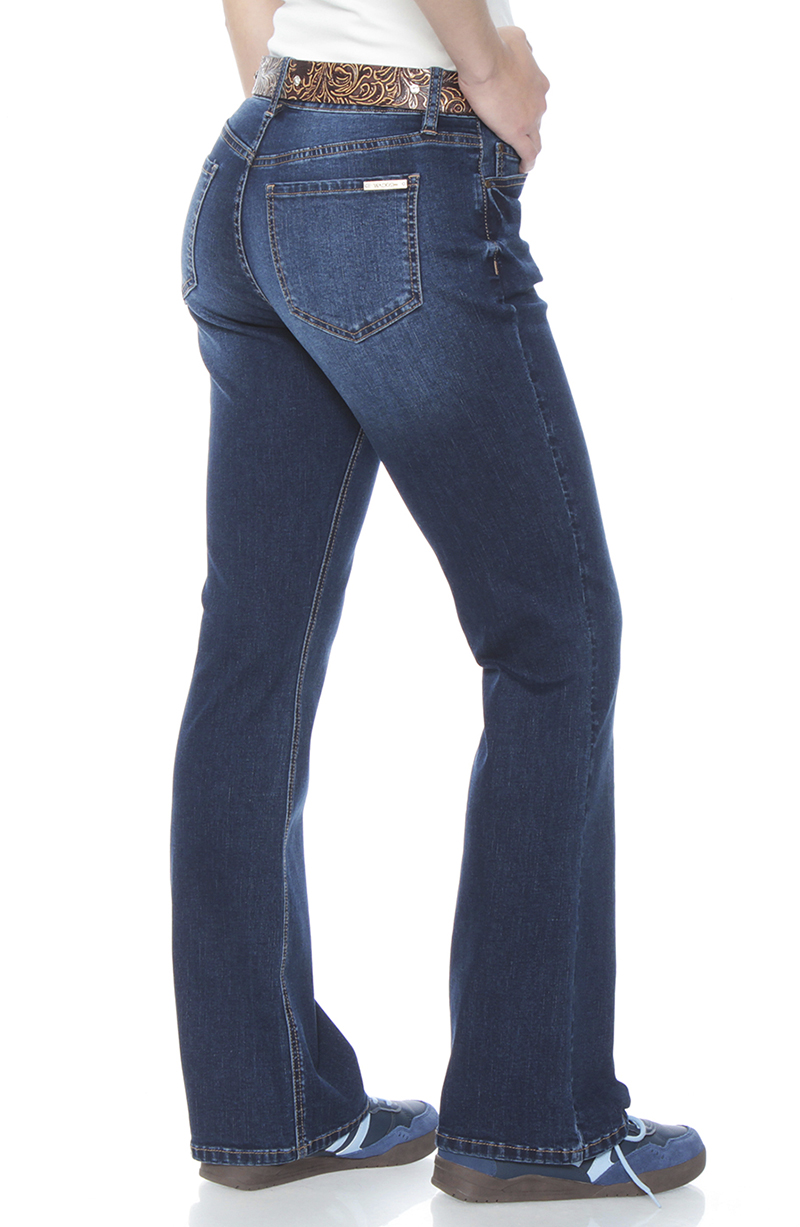 Jeans Recto Tiro Medio Pretina 1 Boton Con Cinturon Y Bolsillo hover