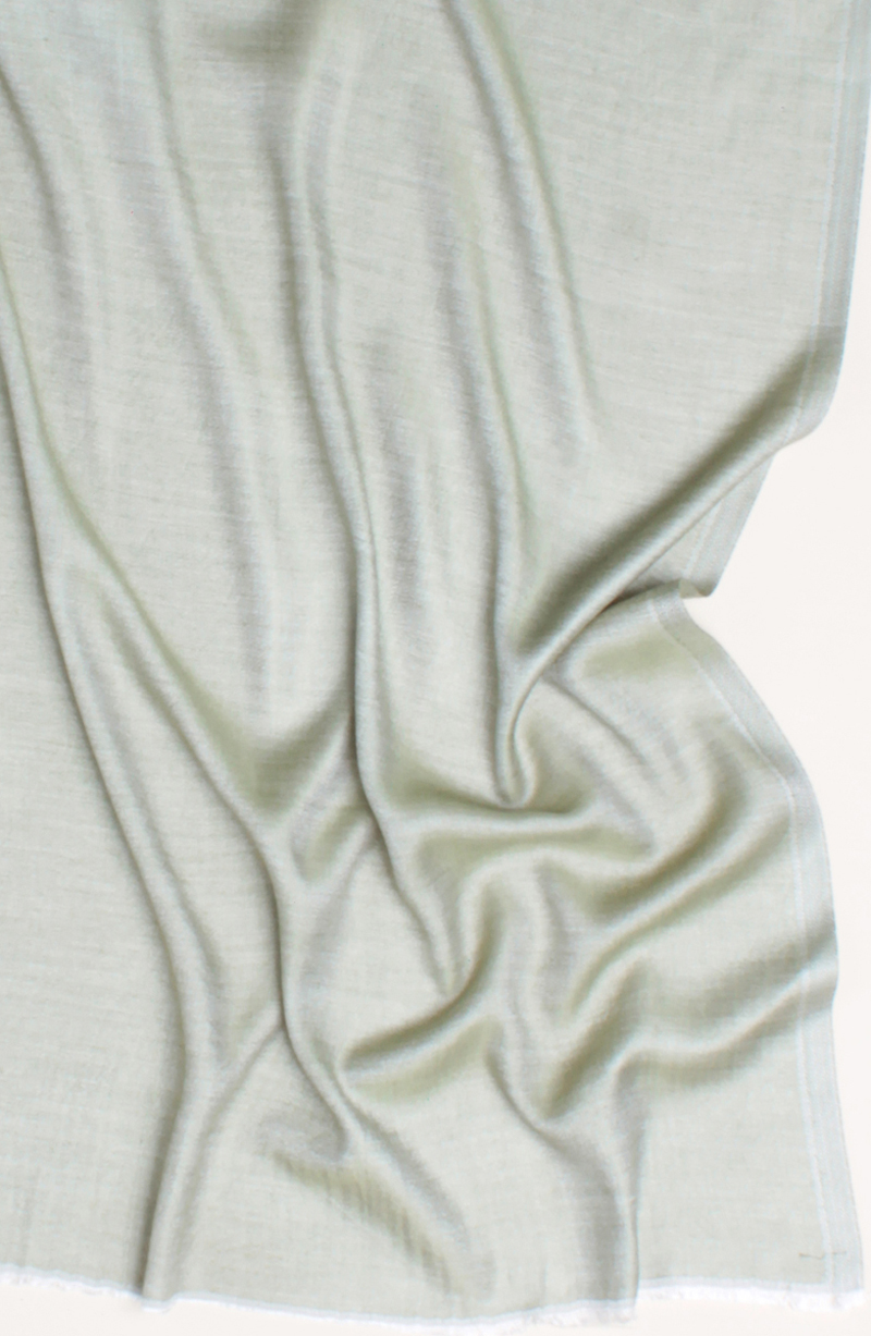 Pashmina Solida hover