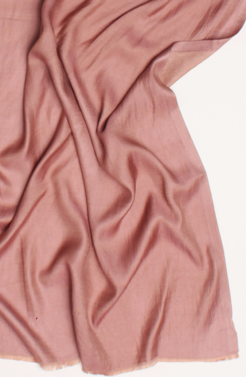 Pashmina Solida hover