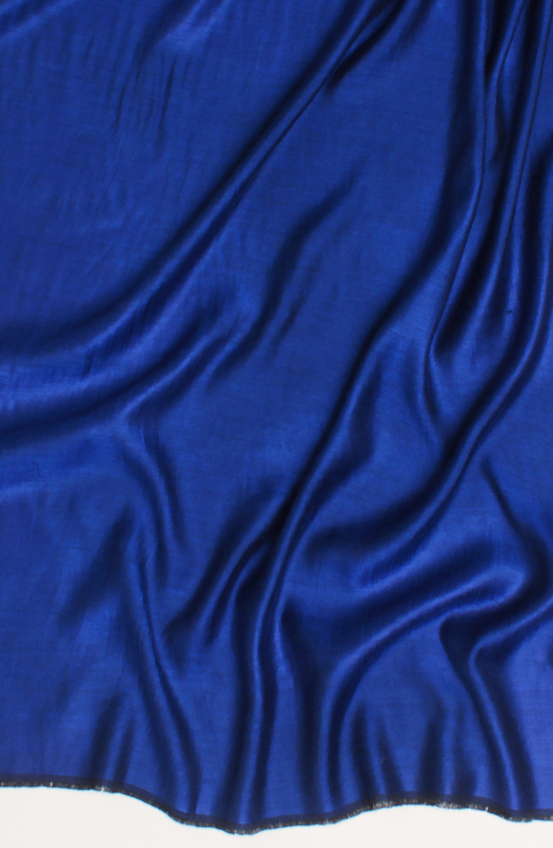 Pashmina Solida hover