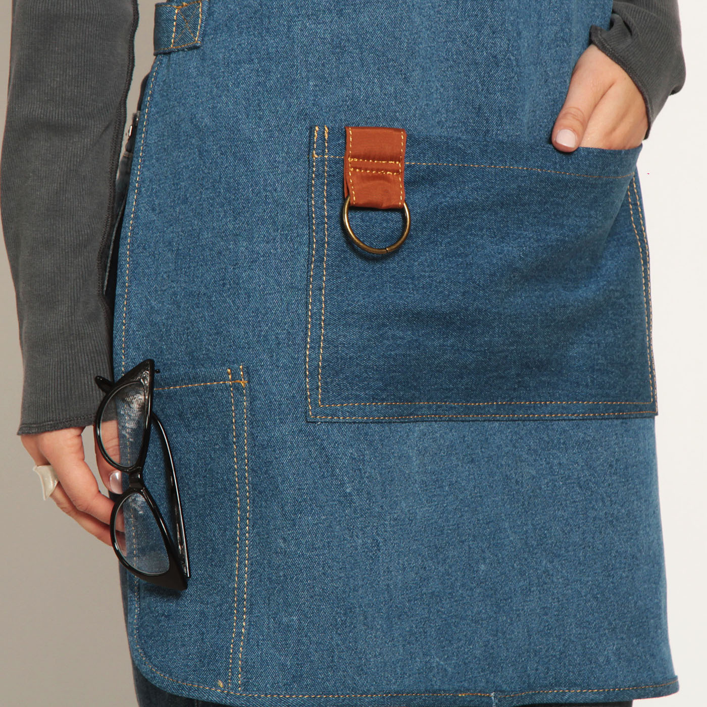 Pechera Denim Con Diseño En Laser hover
