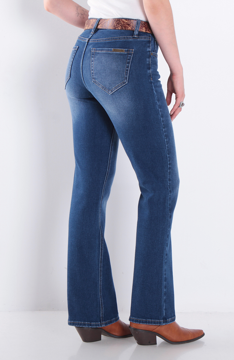 Jeans Recto Tiro Medio Pretina Basica 1 Boton Con Cinturon Corazon hover