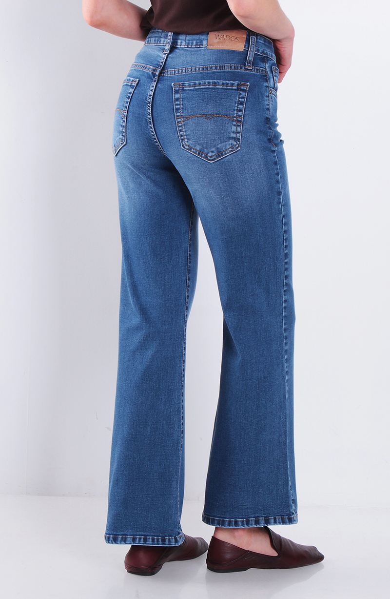 Jeans Recto Tiro Alto Pretina Basica Un Boton hover