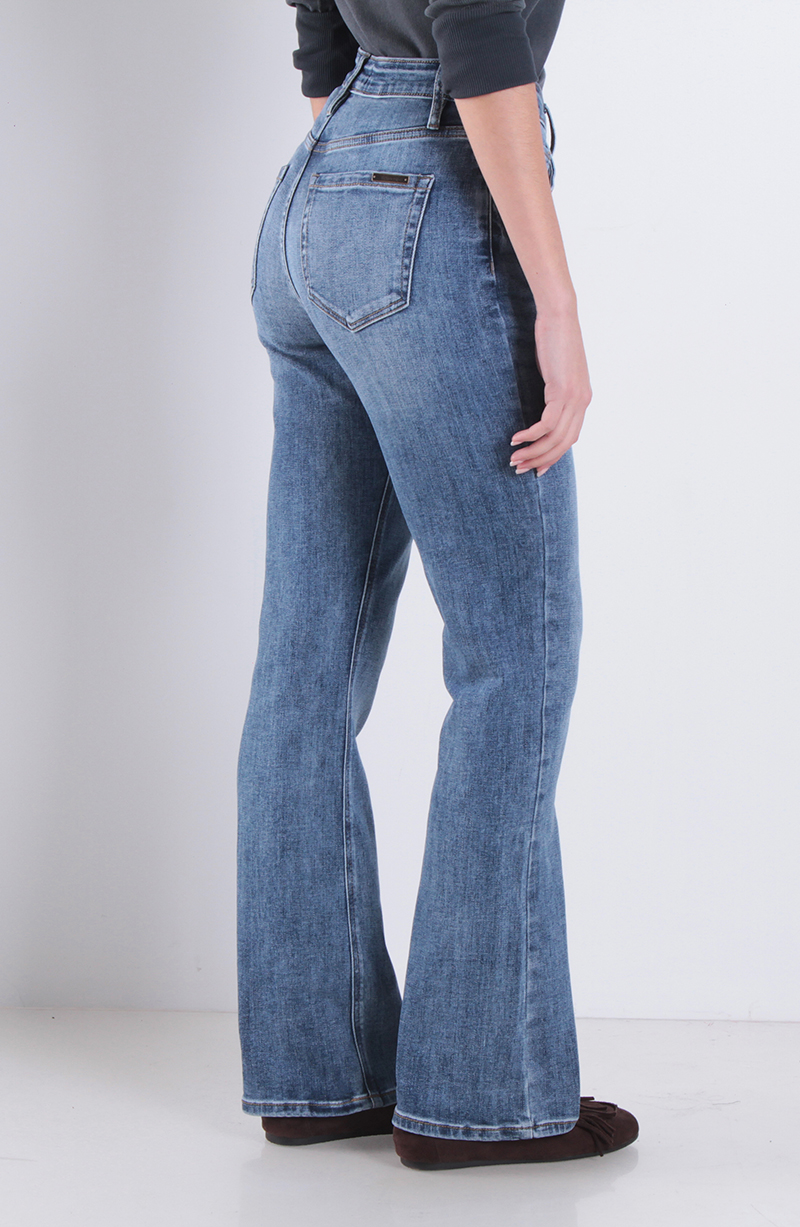Jeans Recto Tiro Alto Pretina 1 Basica Boton hover
