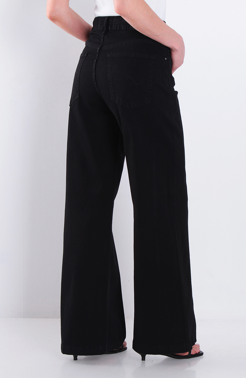 Jeans Wide Tiro Alto Pretina Basica Un Boton Con Cortes En Piernas hover