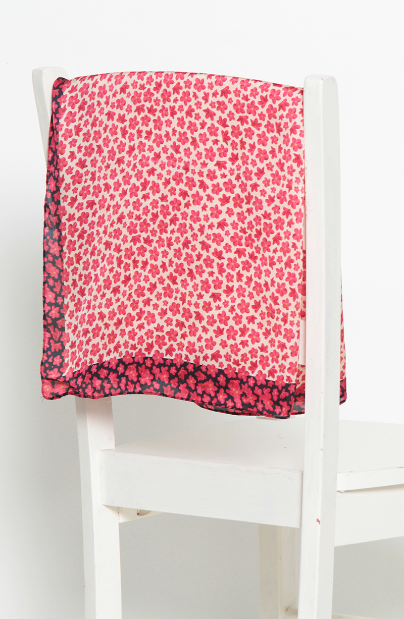 Panuelo Estampado hover